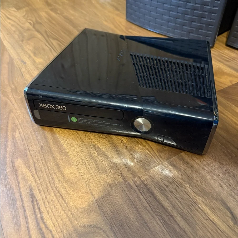 Xbox 360 Black Console 250GB with games